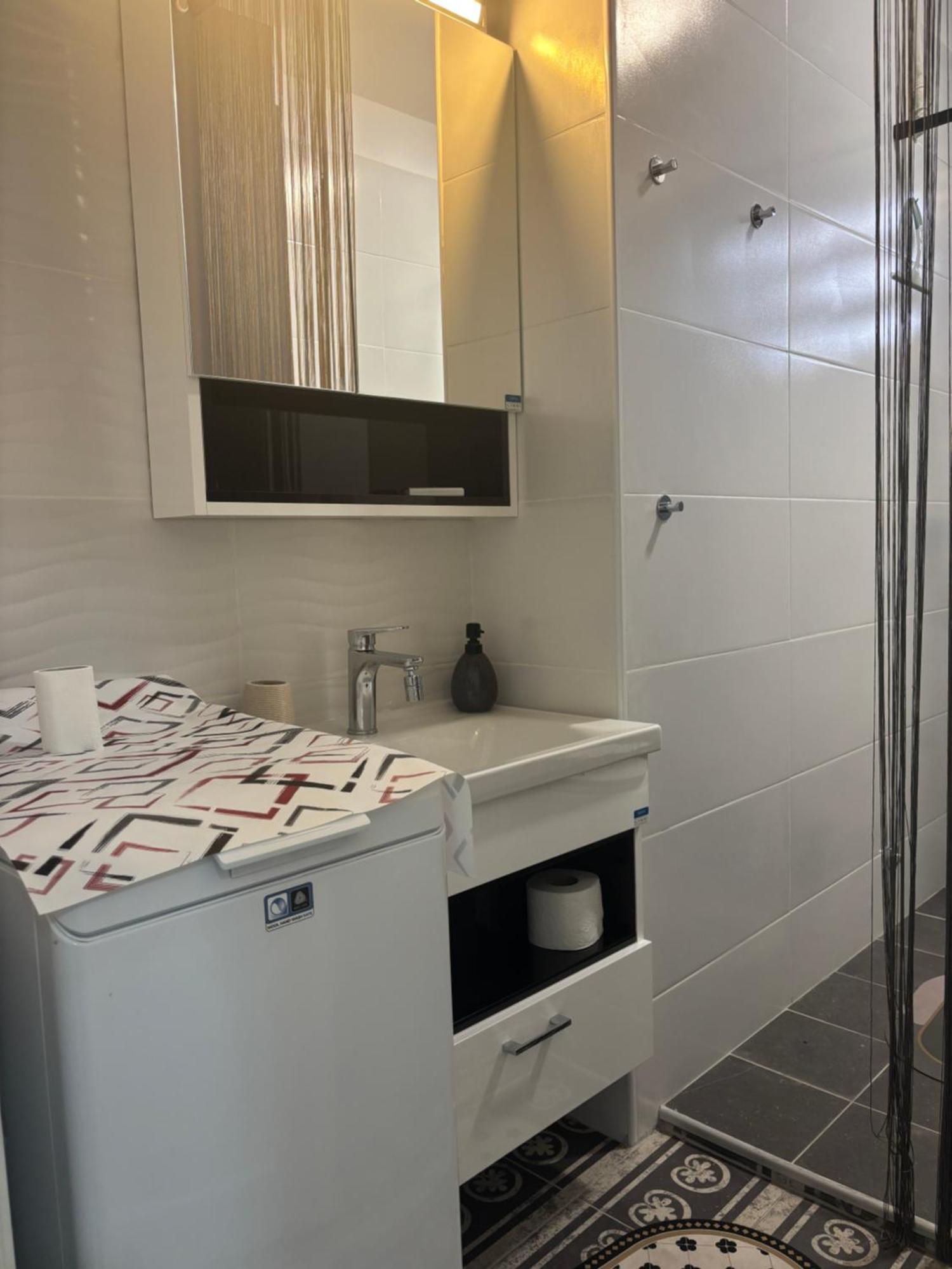 Red Square Apartment Pirot Kültér fotó