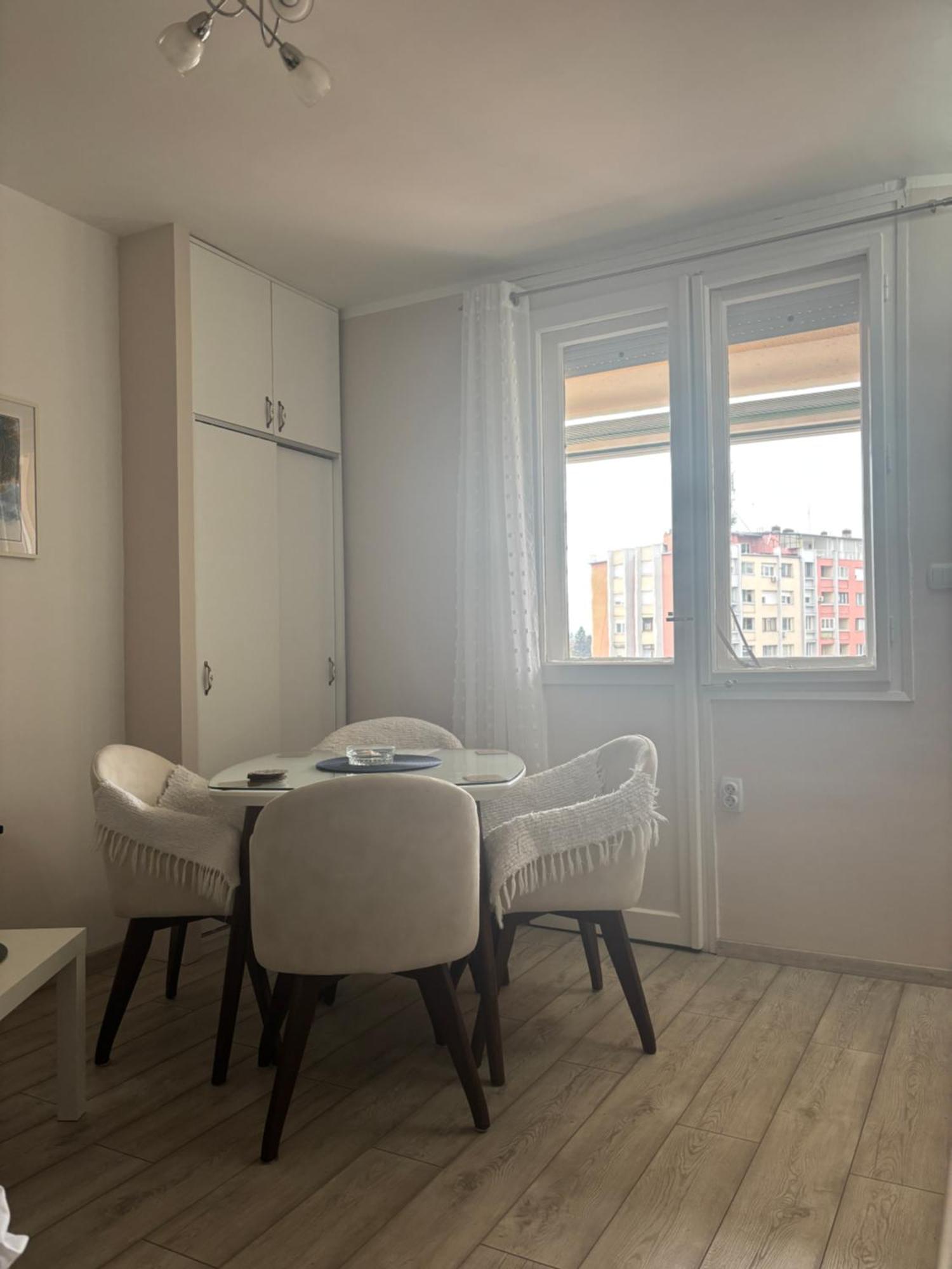 Red Square Apartment Pirot Kültér fotó